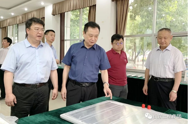 中國信達(dá)資產(chǎn)管理股份有限公司黨委副書記、總裁張衛(wèi)東一行來山東三星集團(tuán)參觀調(diào)研