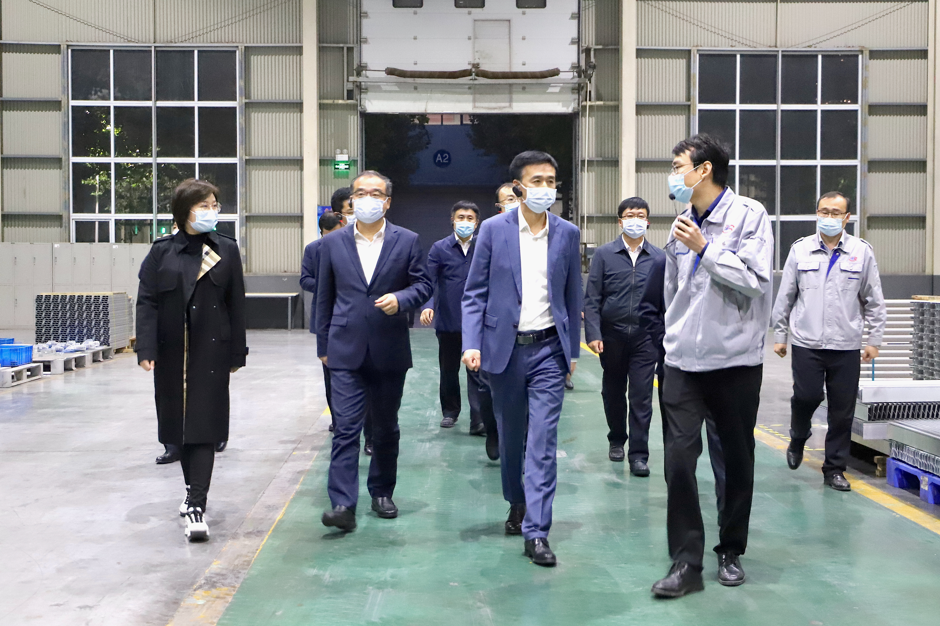 濱州市委副書記、市長李春田一行來山東三星集團調(diào)研