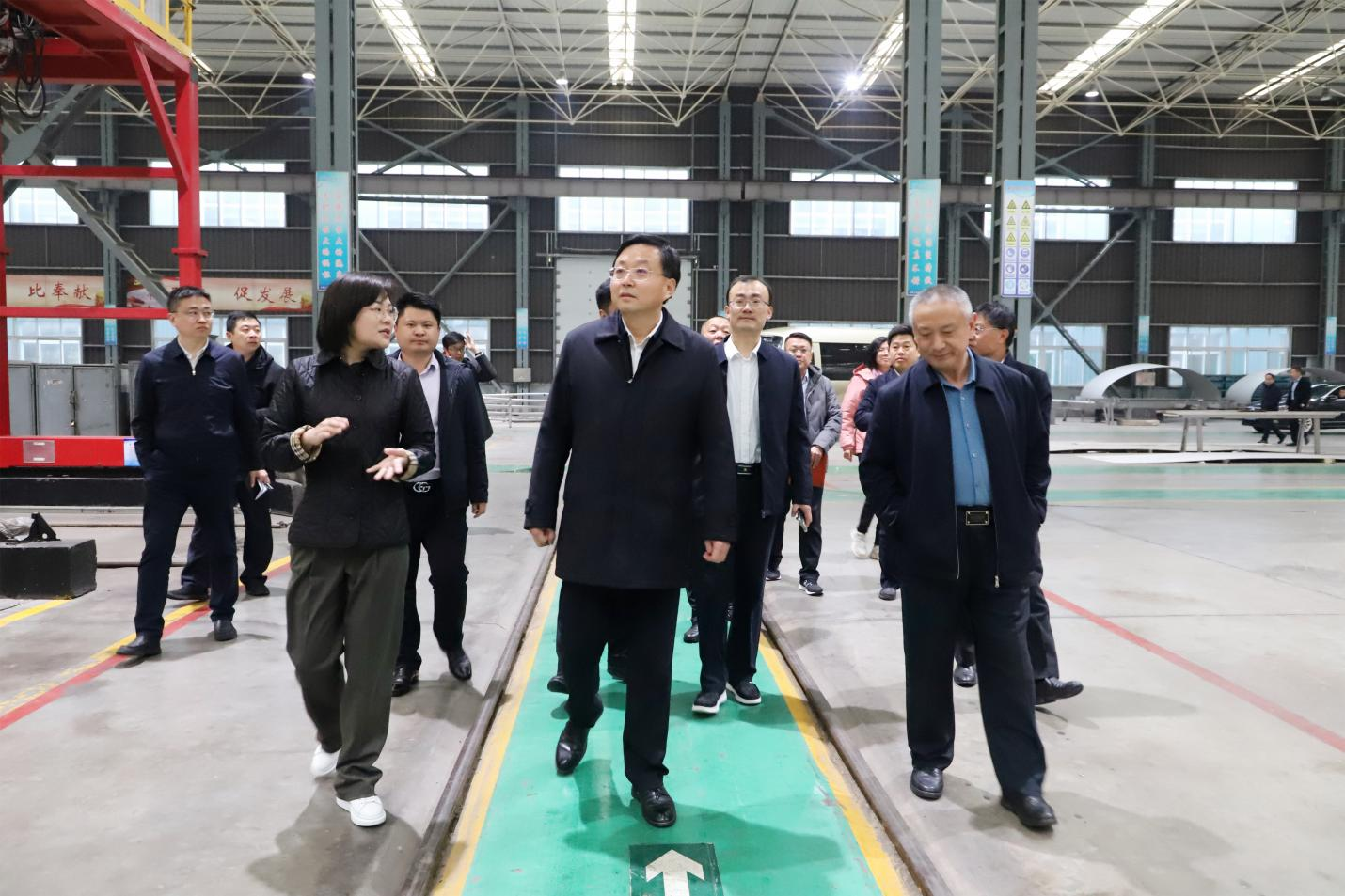 鄒平市委副書記、市長張謙來山東三星集團(tuán)調(diào)研