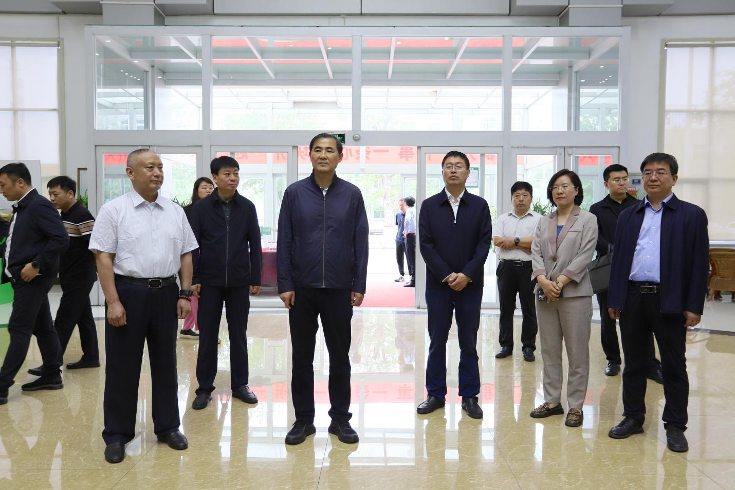 佳木斯市政府副市長、佳木斯國家農(nóng)高區(qū)黨工委書記王繼武一行來山東三星集團調(diào)研