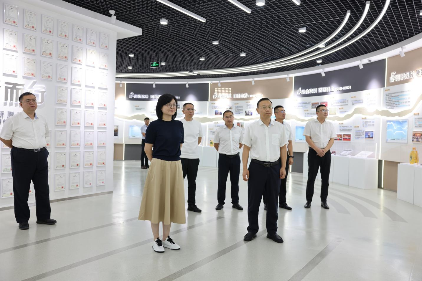 郵儲銀行濱州分行黨委書記、行長梁騫一行來山東三星集團(tuán)走訪調(diào)研