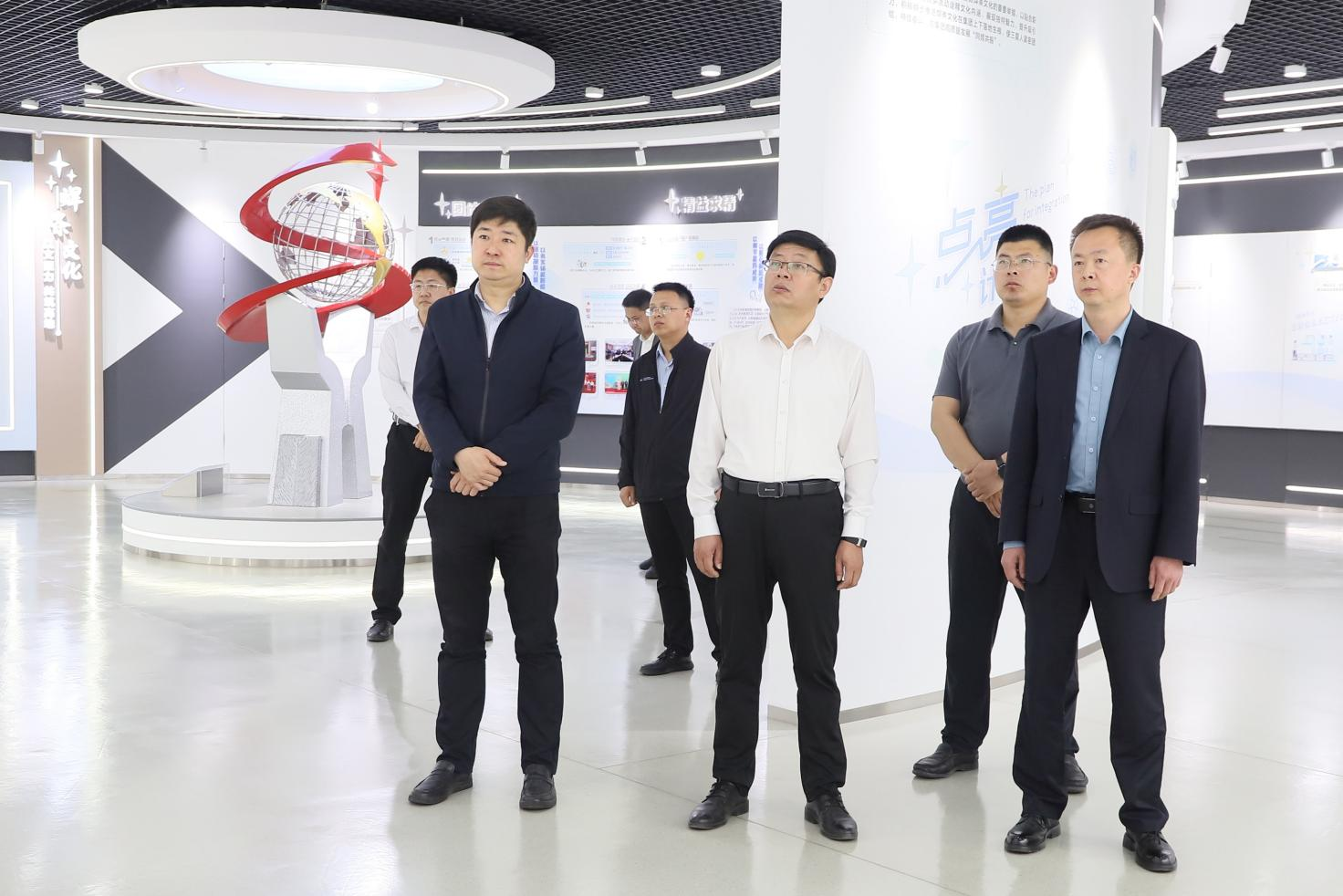 鄒平市委社會(huì)工作部部長(zhǎng)、市委“兩新”工委書記李偉來(lái)山東三星集團(tuán)調(diào)研
